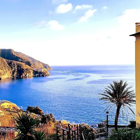 La Coccinella, Amazing Views * Corniglia